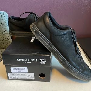 Kenneth Cole Black Suede Colvin Sneaker size 13
